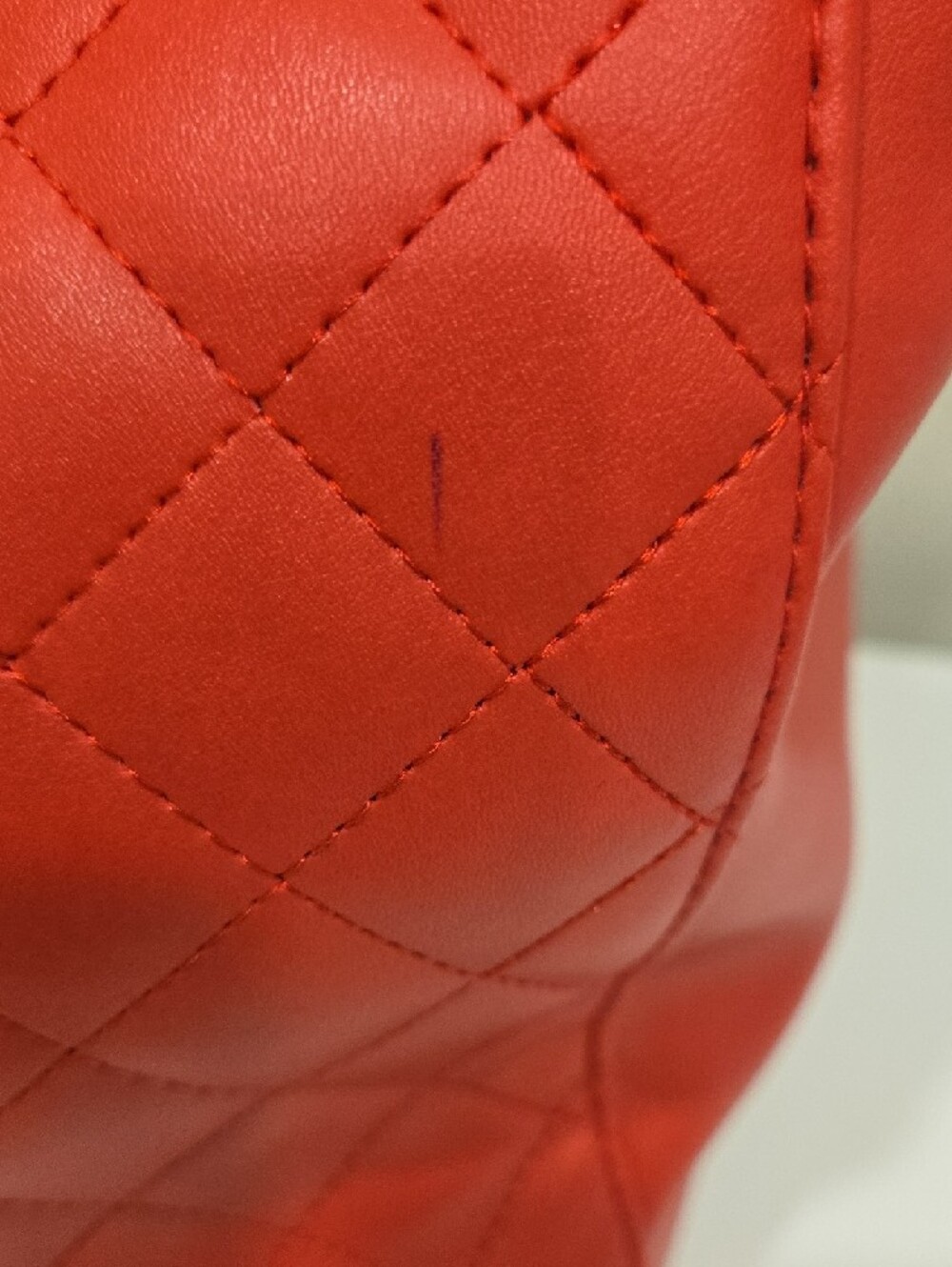 Badgley Miscka Red Quilted Tote Bag with Gold Chain Handles And Heart Key Chain - Picture 7 of 16